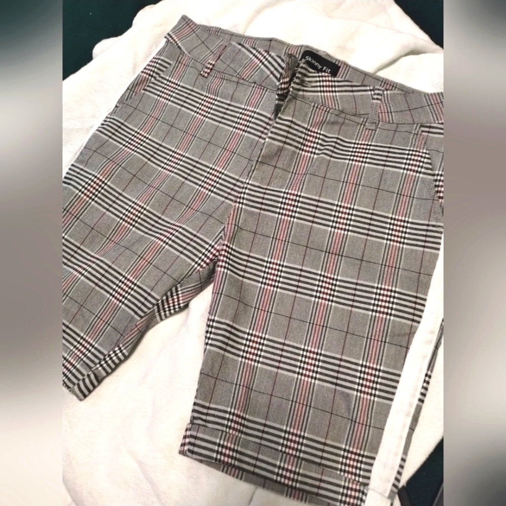 Skinny Brand Designer shorts